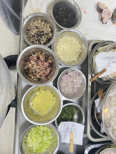 乾巴菌糯米炒波士頓龍蝦製作步驟